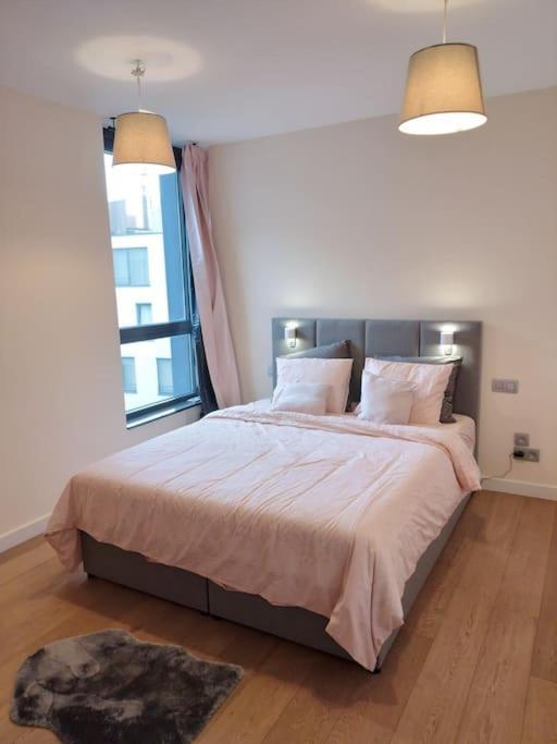 Beautiful 2Br/2Bar Apartement In European District บรัสเซลส์ ภายนอก รูปภาพ